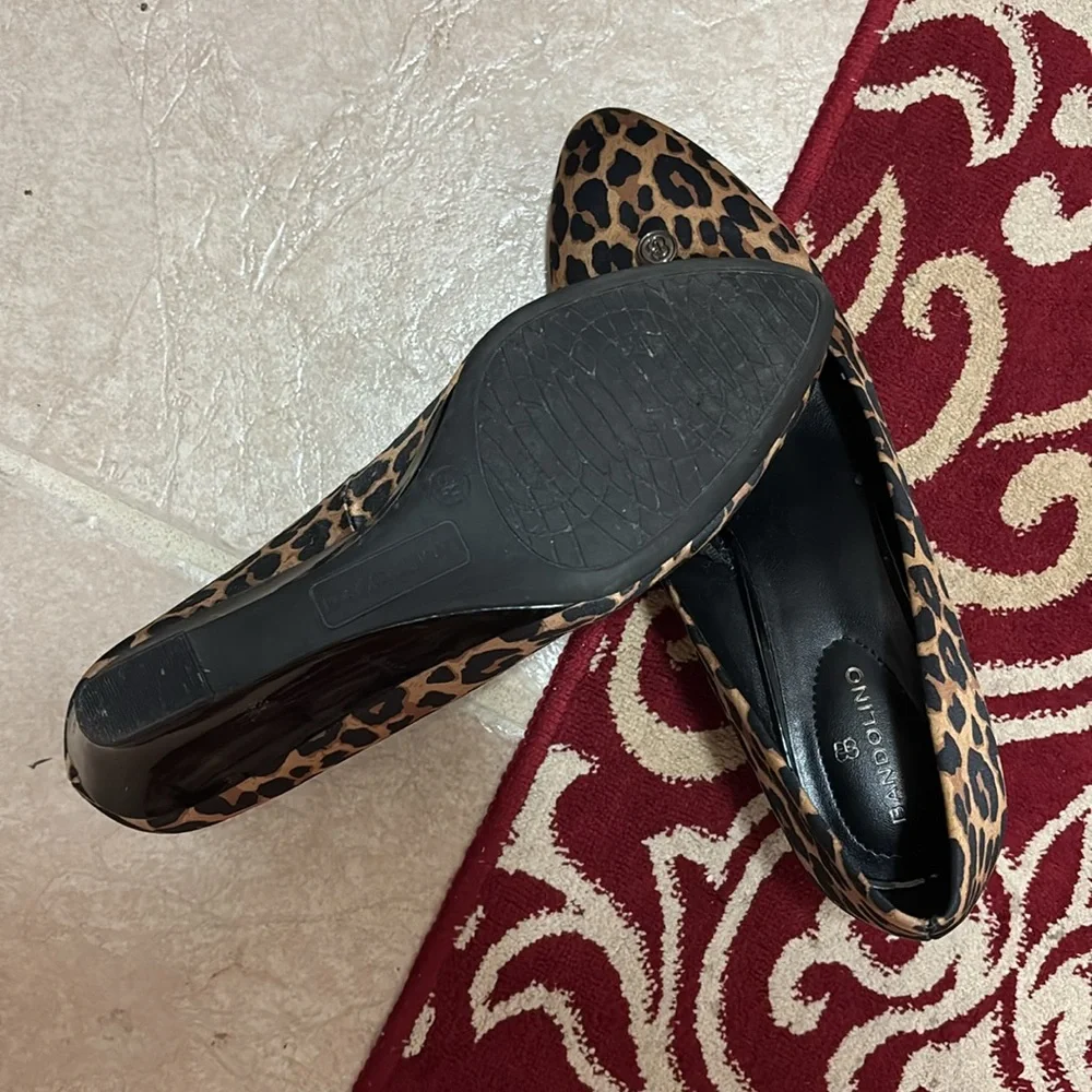 Bandolino Animal Print Wedges 8